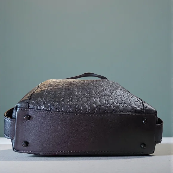 COACH Edie 31 2018 Signature Leather Shoulder Bag In EUC - Picture 8 of 12